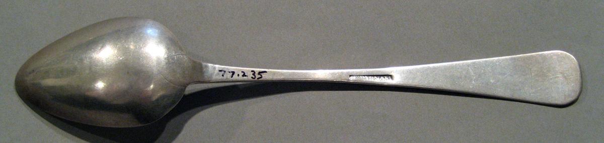 1998.0004.498 Silver Spoon underside