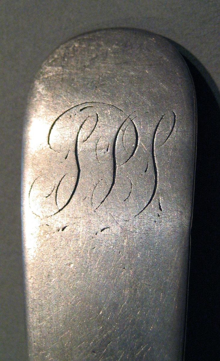 1998.0004.499.003 Silver Spoon engraving