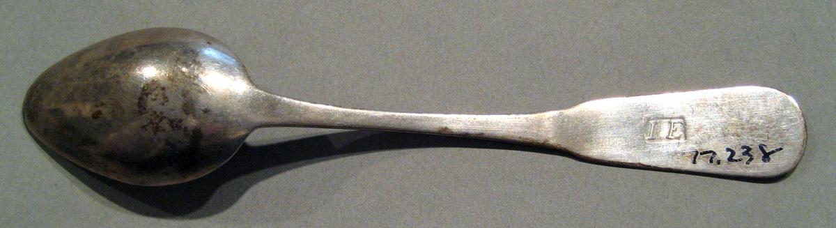 1998.0004.501 Silver Spoon underside