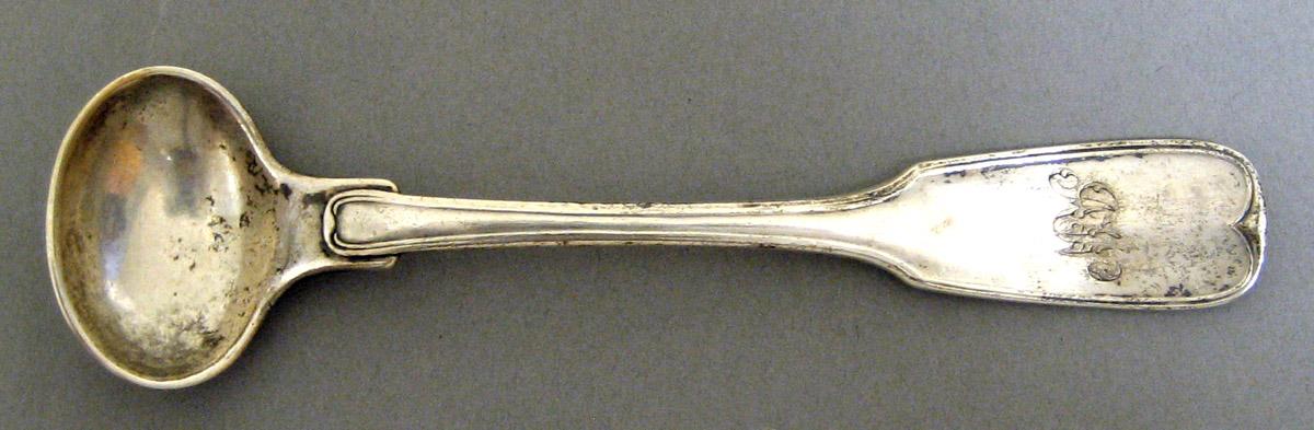 2006.0006.009 Silver Spoon upper surface