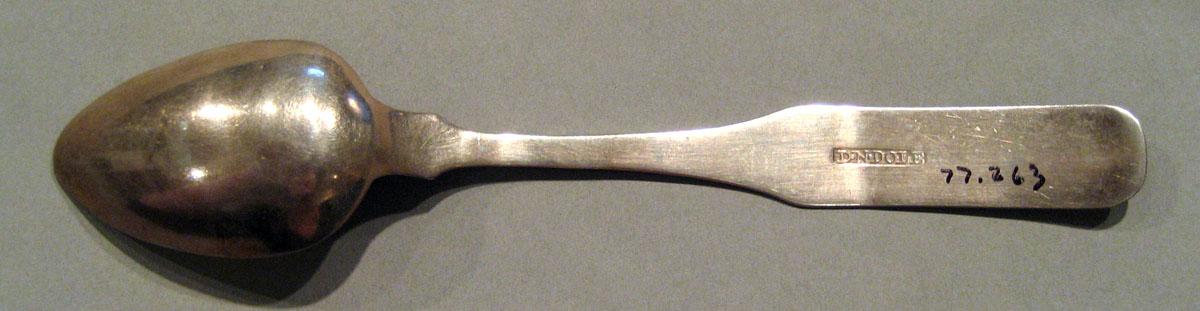 1998.0004.526 Silver Spoon underside