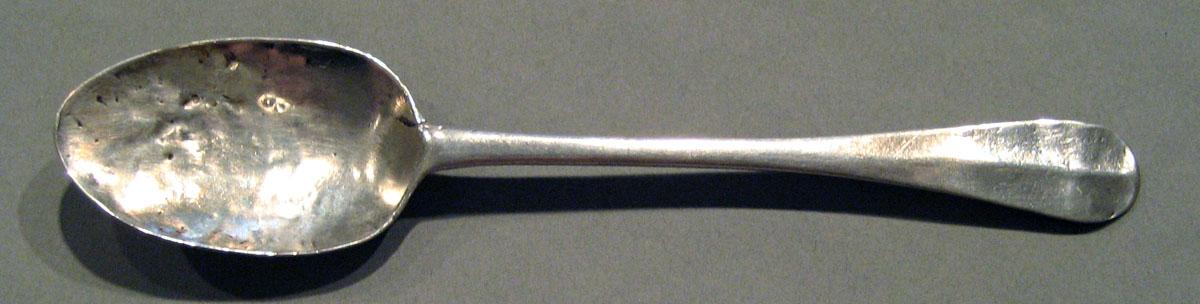 1998.0004.532 Silver Spoon upper surface