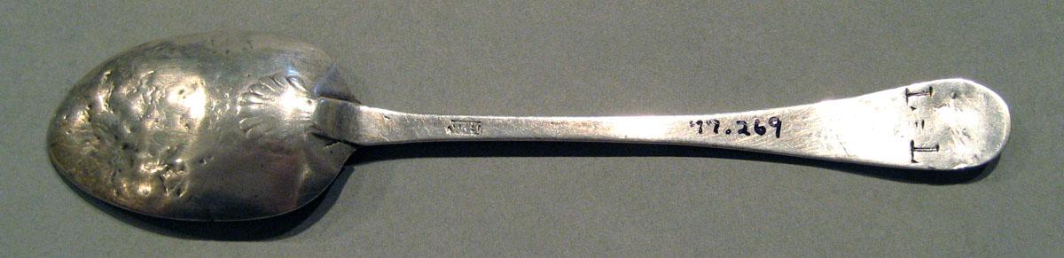 1998.0004.532 Silver Spoon underside