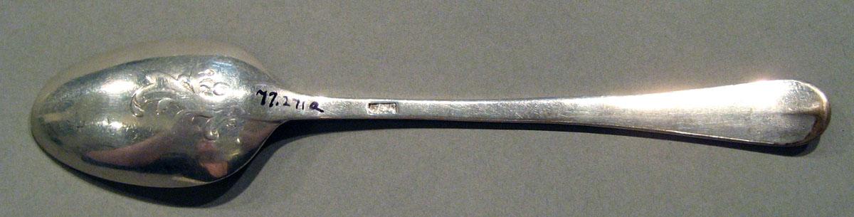 1998.0004.534.001 Silver Spoon underside
