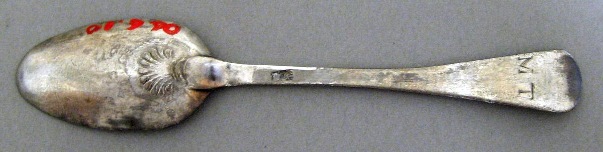 2006.0006.010 Silver Spoon underside