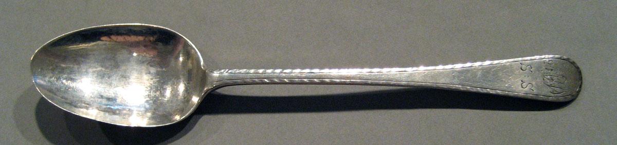 1998.0004.534.002 Silver Spoon upper surface