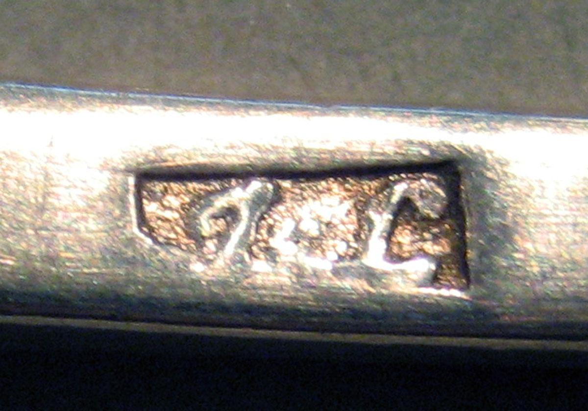 1998.0004.534.002 Silver Spoon mark
