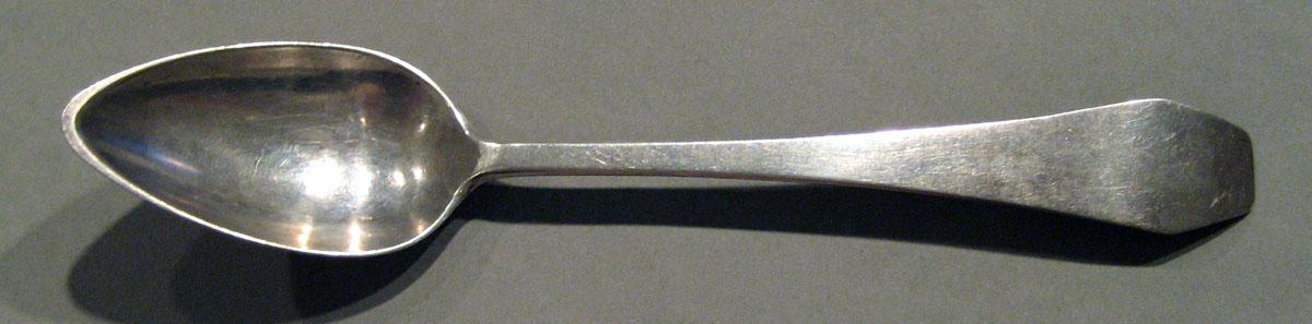 1998.0004.536 Silver Spoon upper surface