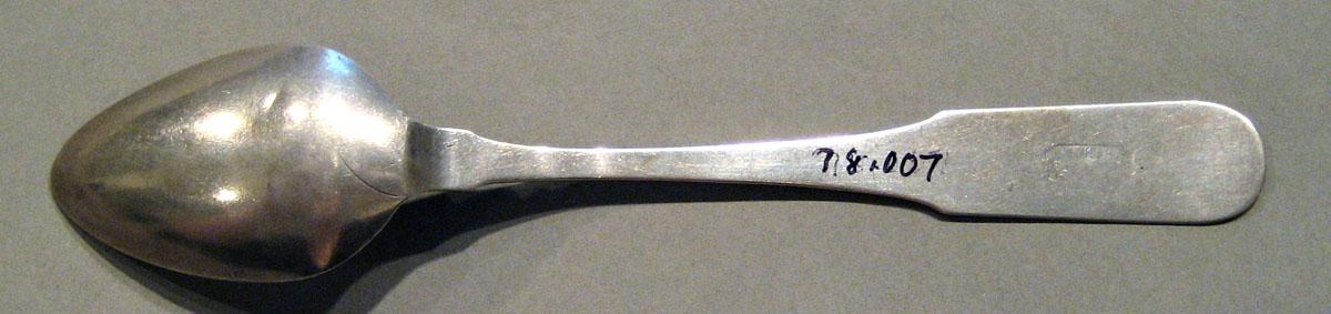 1998.0004.551 Silver Spoon underside