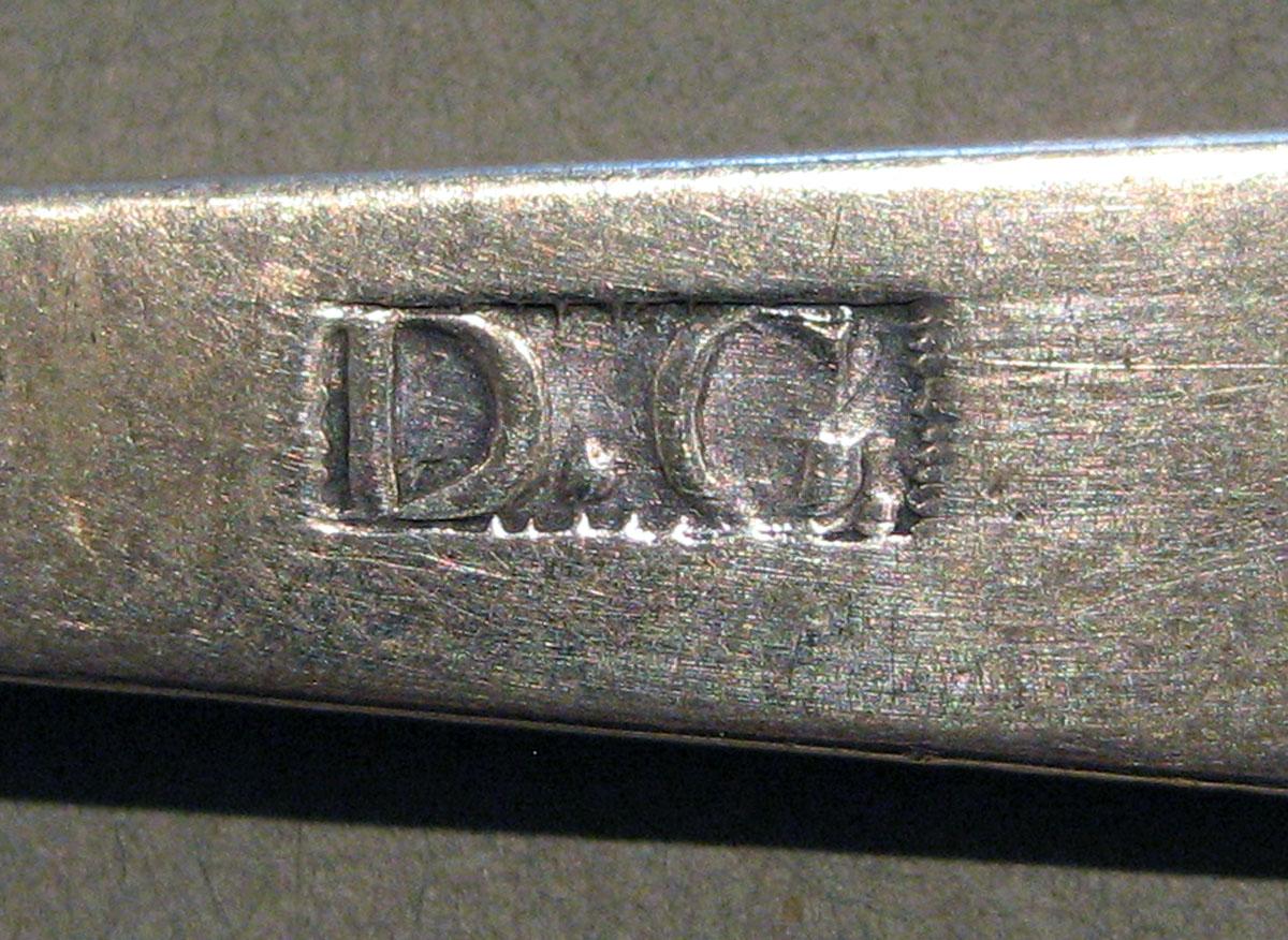 1998.0004.558.001 Silver Spoon mark