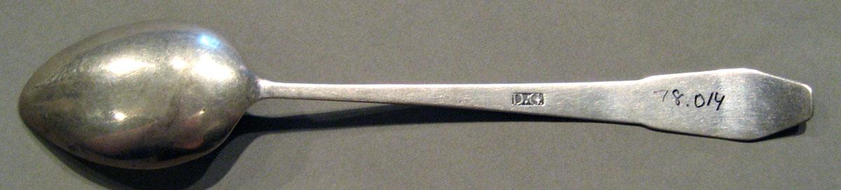 1998.0004.558.002 Silver Spoon underside