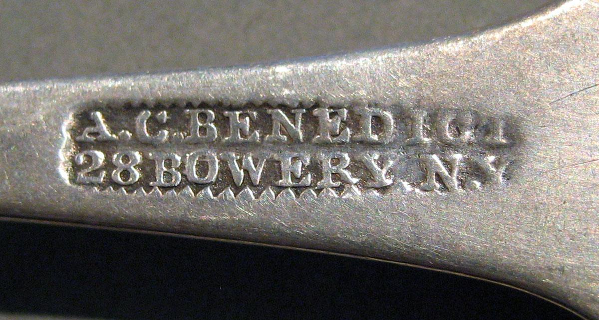 1998.0004.559 Silver Spoon mark