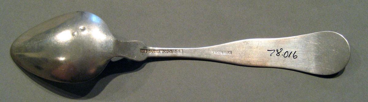 1998.0004.560.002 Silver Spoon underside