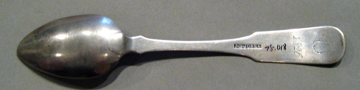 1998.0004.562.002 Silver Spoon underside