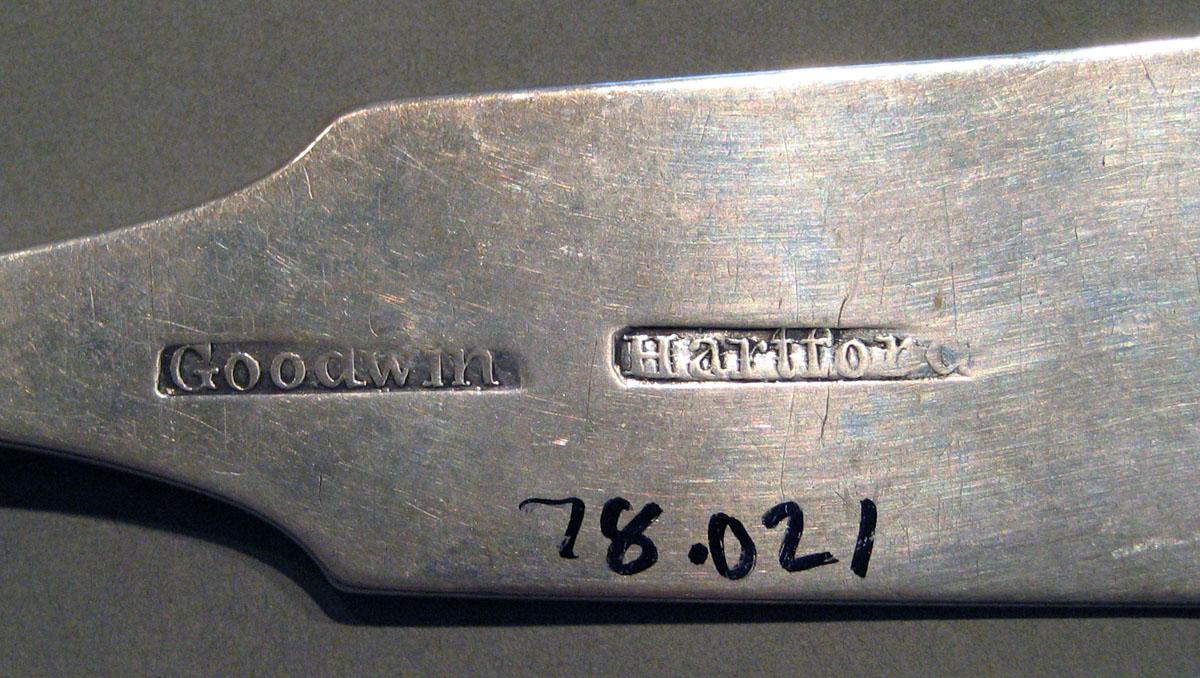 1998.0004.564.001 Silver Spoon marks