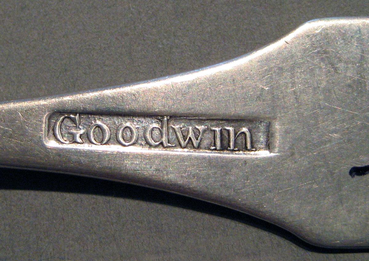 1998.0004.565 Silver Spoon mark