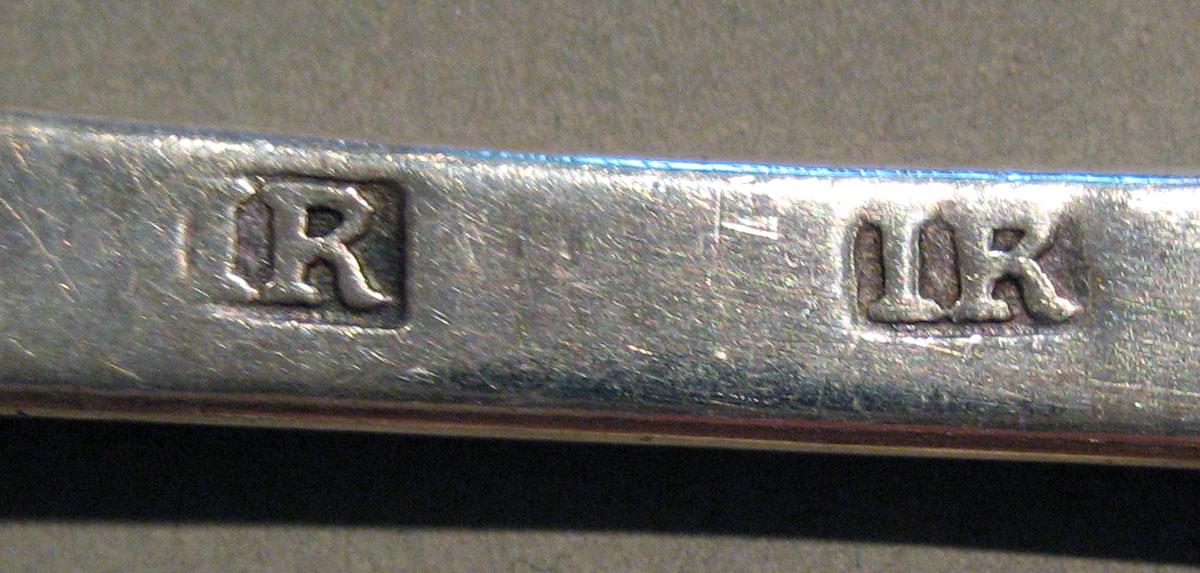 1998.0004.582 Silver Spoon marks