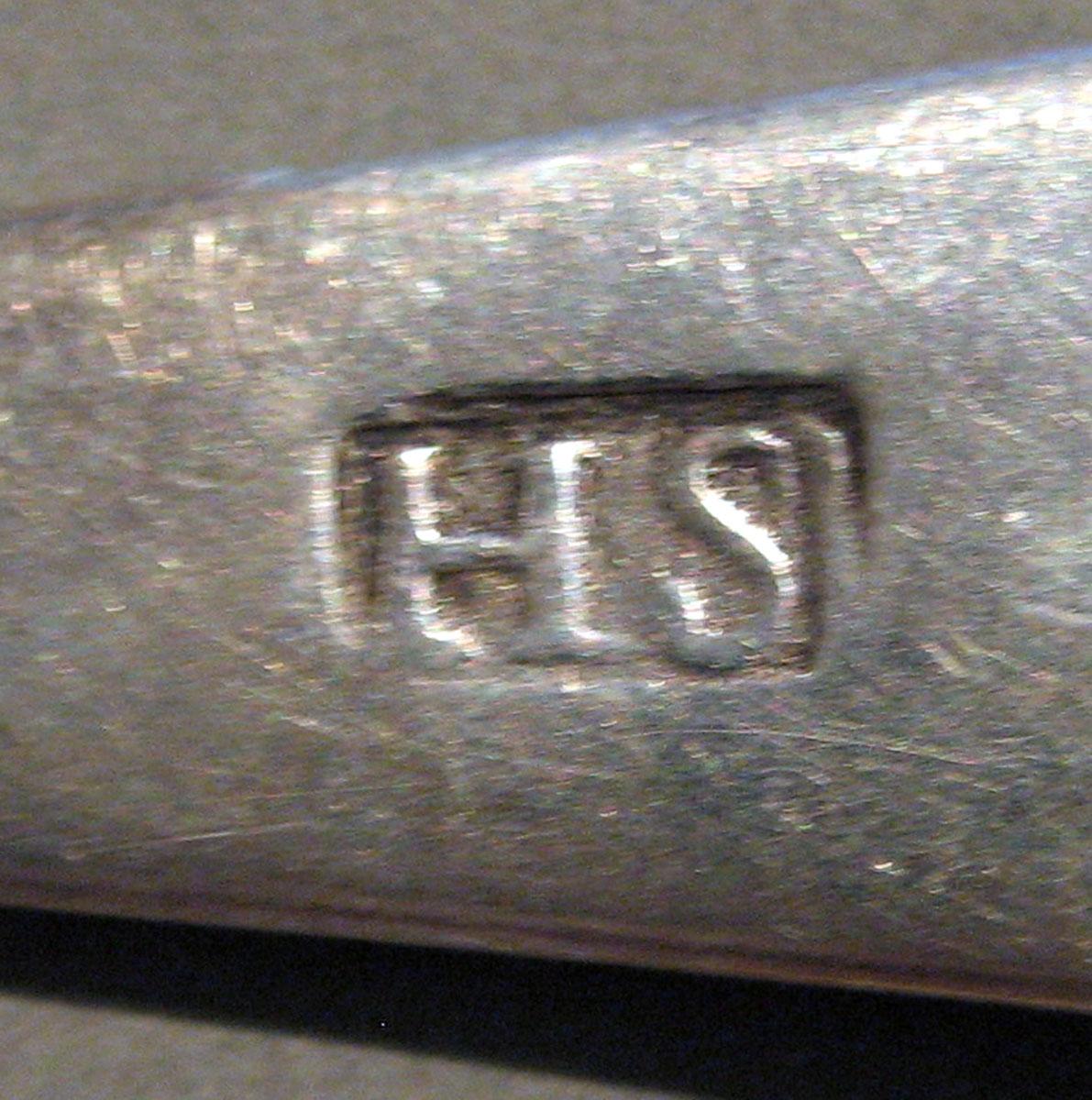1998.0004.594 Silver Spoon mark