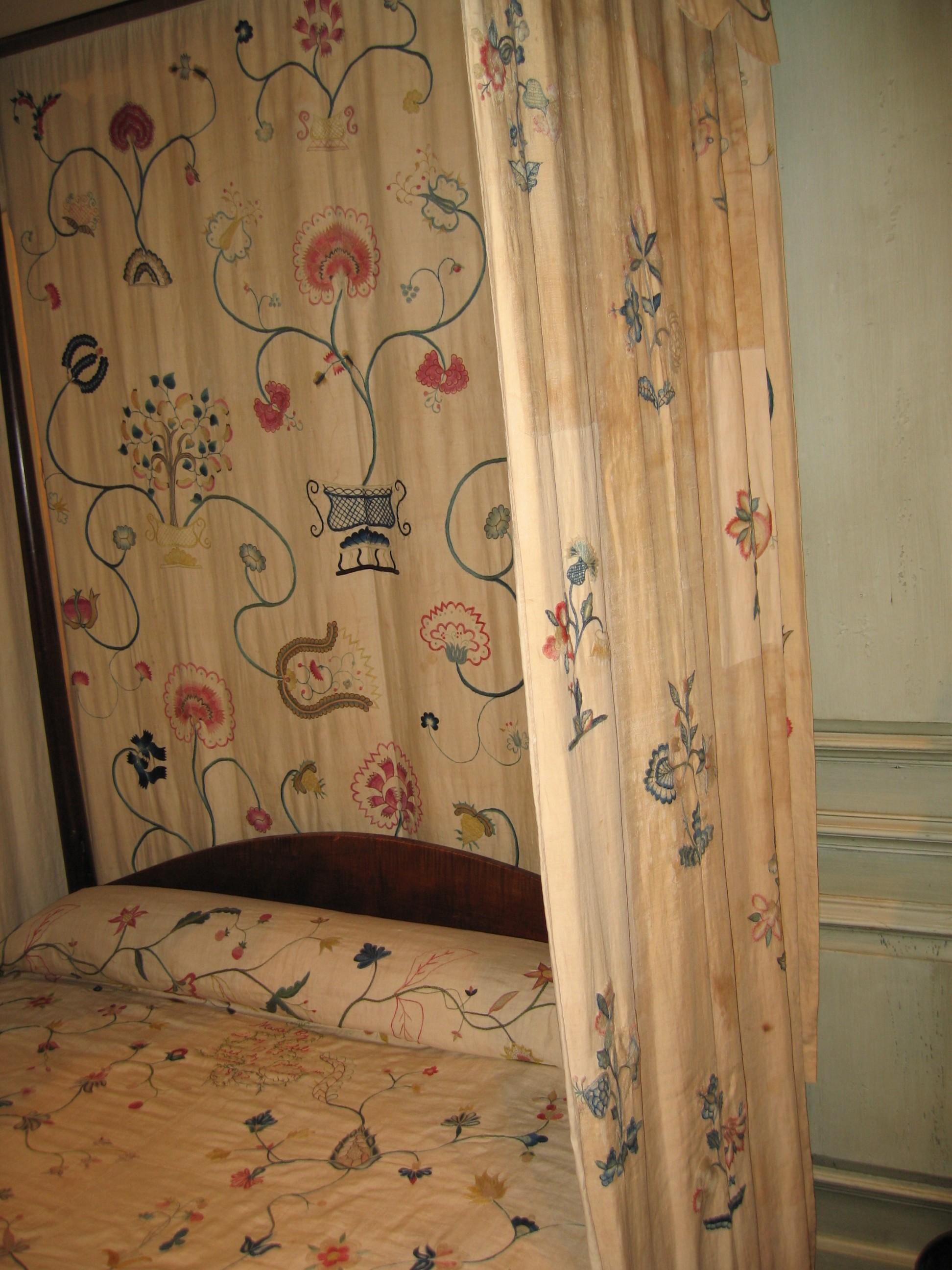Cecil Bed Rm R bed curtain