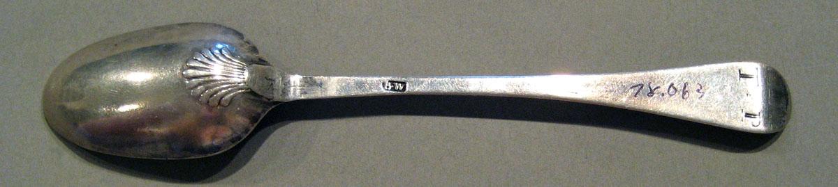 1998.0004.604.001 Silver Spoon underside