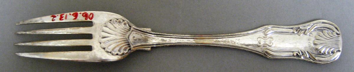 2006.0006.013.002 Silver Fork underside