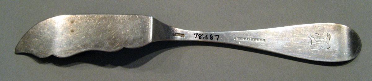 1998.0004.625 Silver Knife underside