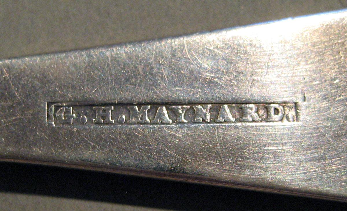 1998.0004.625 Silver Knife mark 2