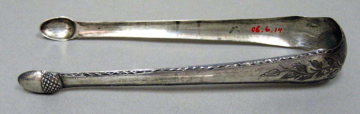 2006.0006.014 Silver Tongs view 2