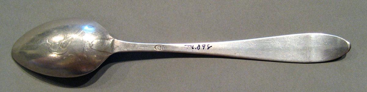 1998.0004.635.003 Silver Spoon underside