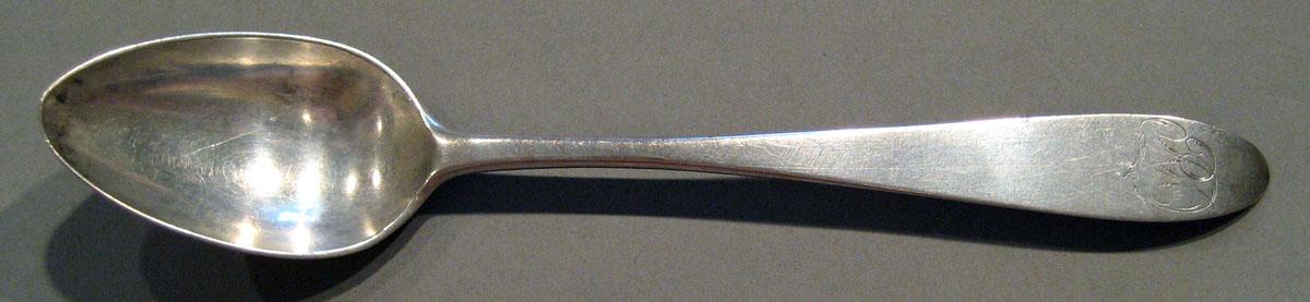 1998.0004.635.004 Silver Spoon upper surface