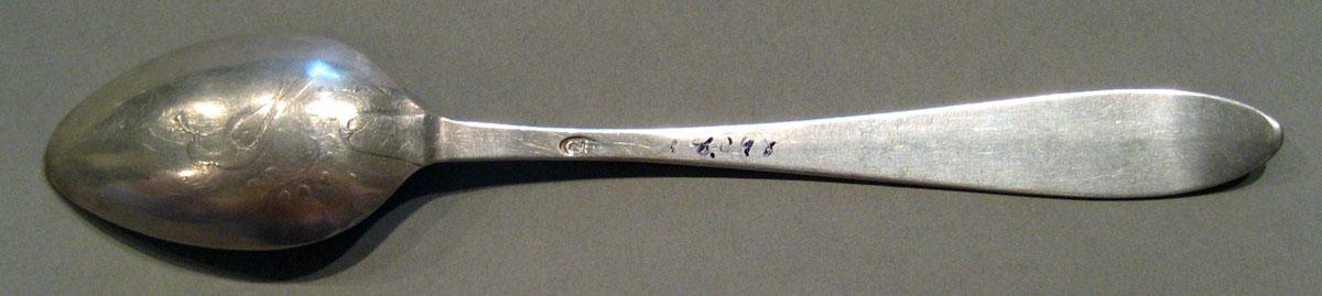 1998.0004.635.005 Silver Spoon underside