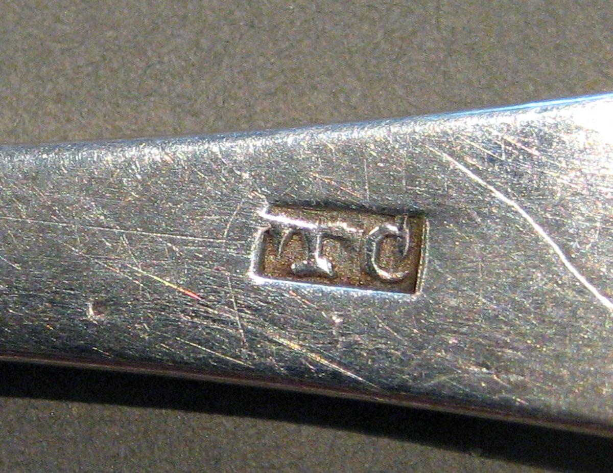 1998.0004.637 Silver Spoon mark