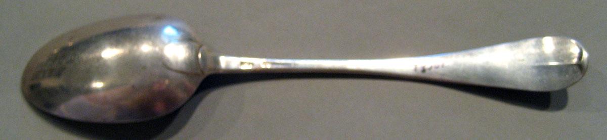 1998.0004.638 Silver Spoon underside