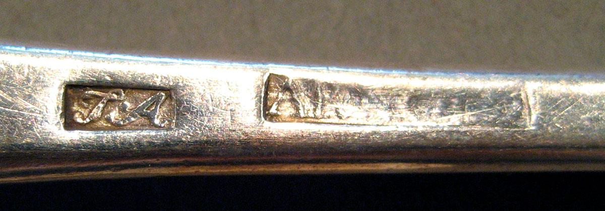 1998.0004.638 Silver Spoon mark