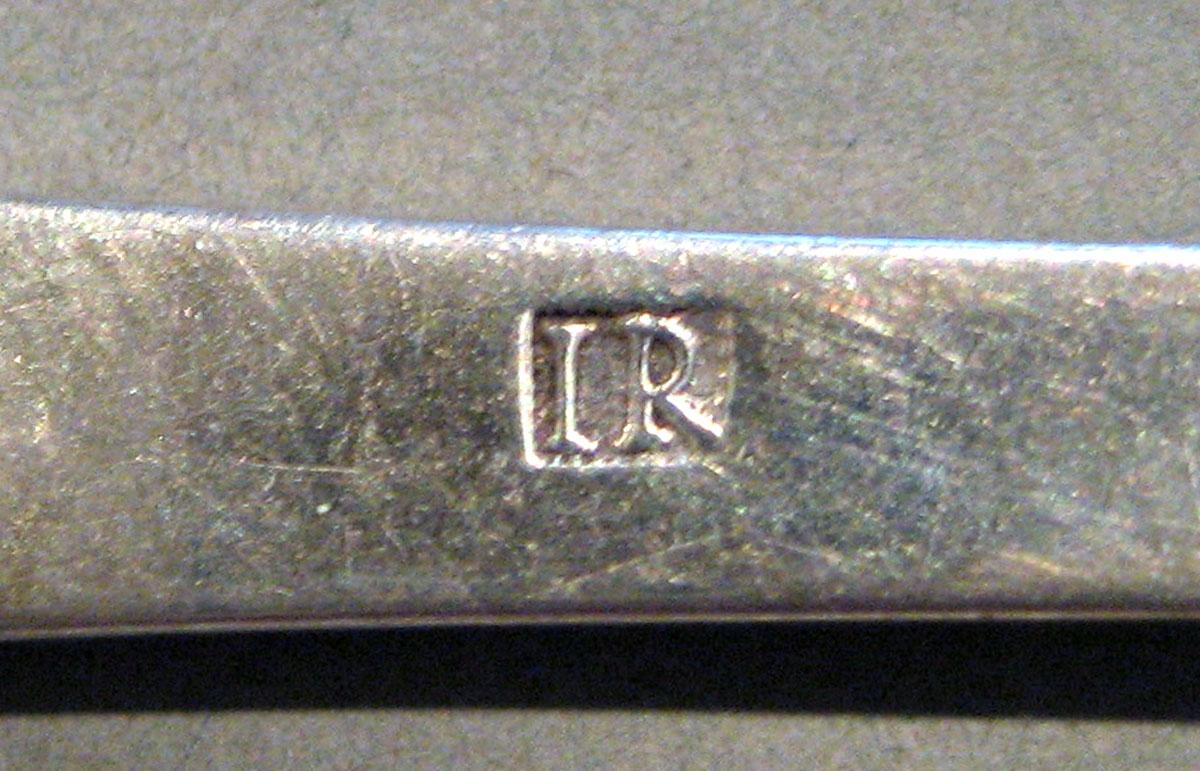 1998.0004.639.001 Silver Spoon mark