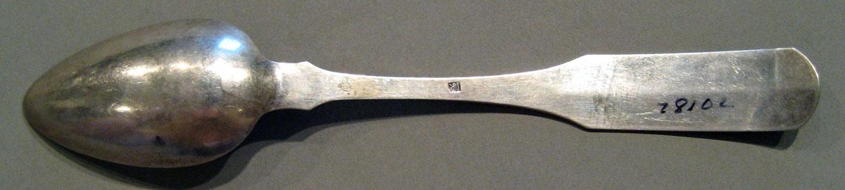 1998.0004.639.004 Silver Spoon underside