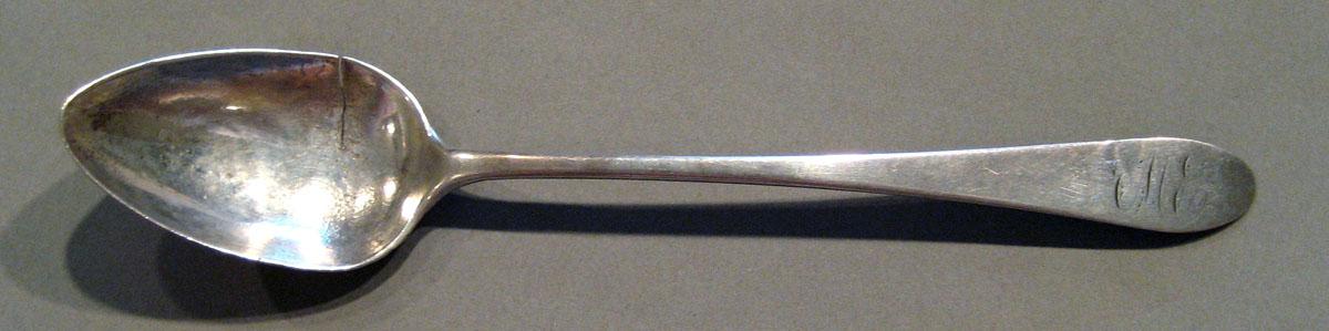 1998.0004.647 Silver Spoon upper surface