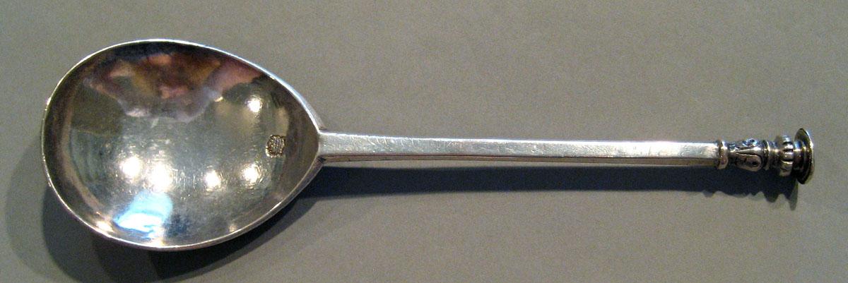 1998.0004.652 Silver Spoon upper surface