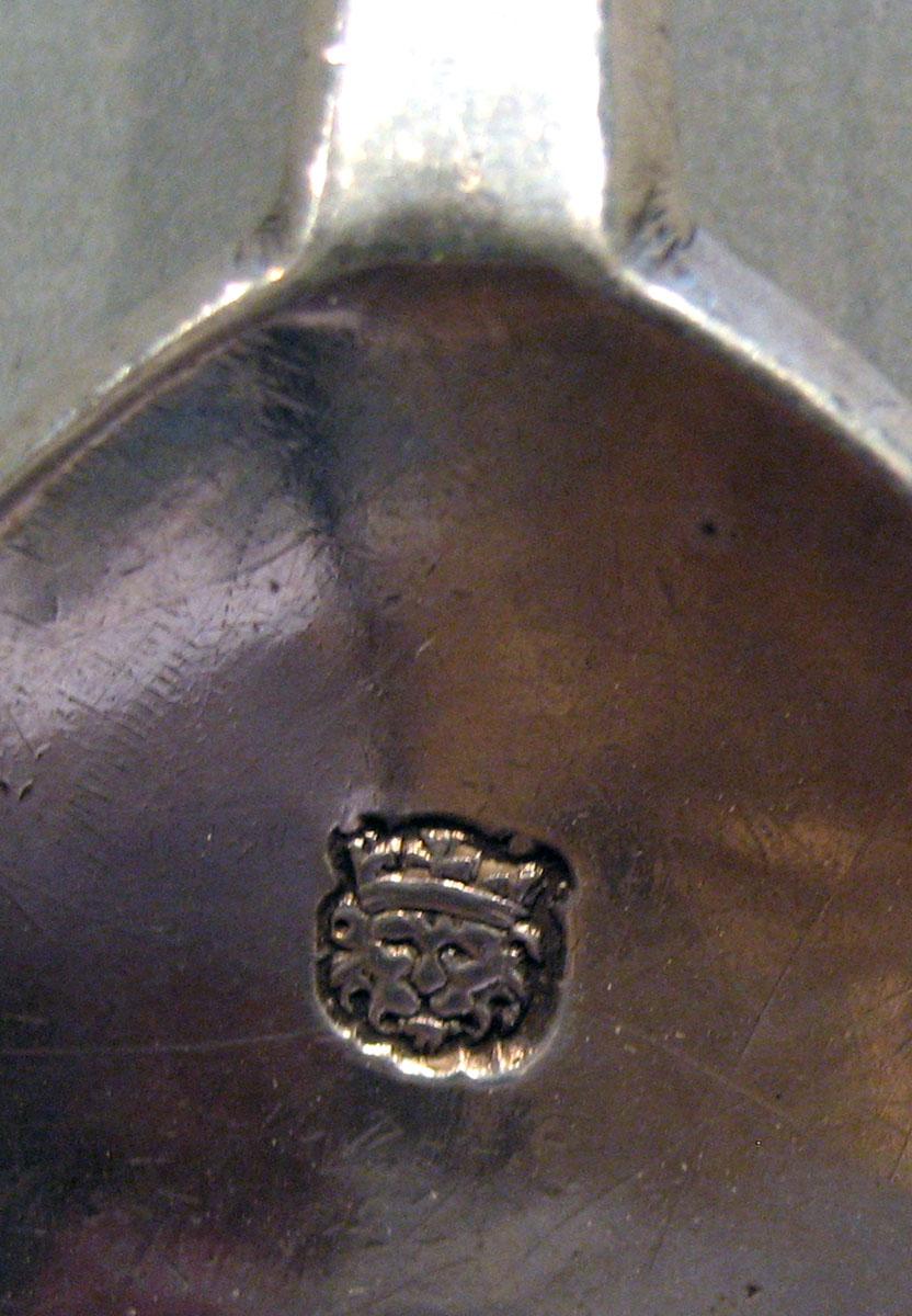 1998.0004.652 Silver Spoon mark upper surface bowl