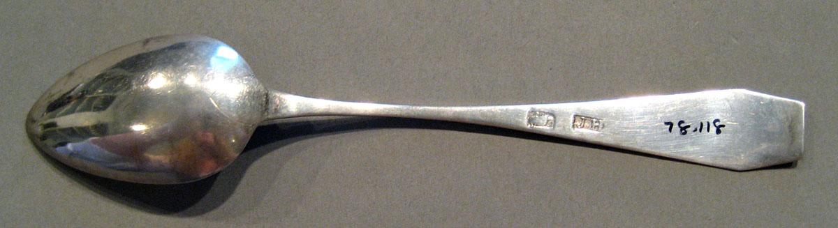 1998.0004.655.004 Silver Spoon underside