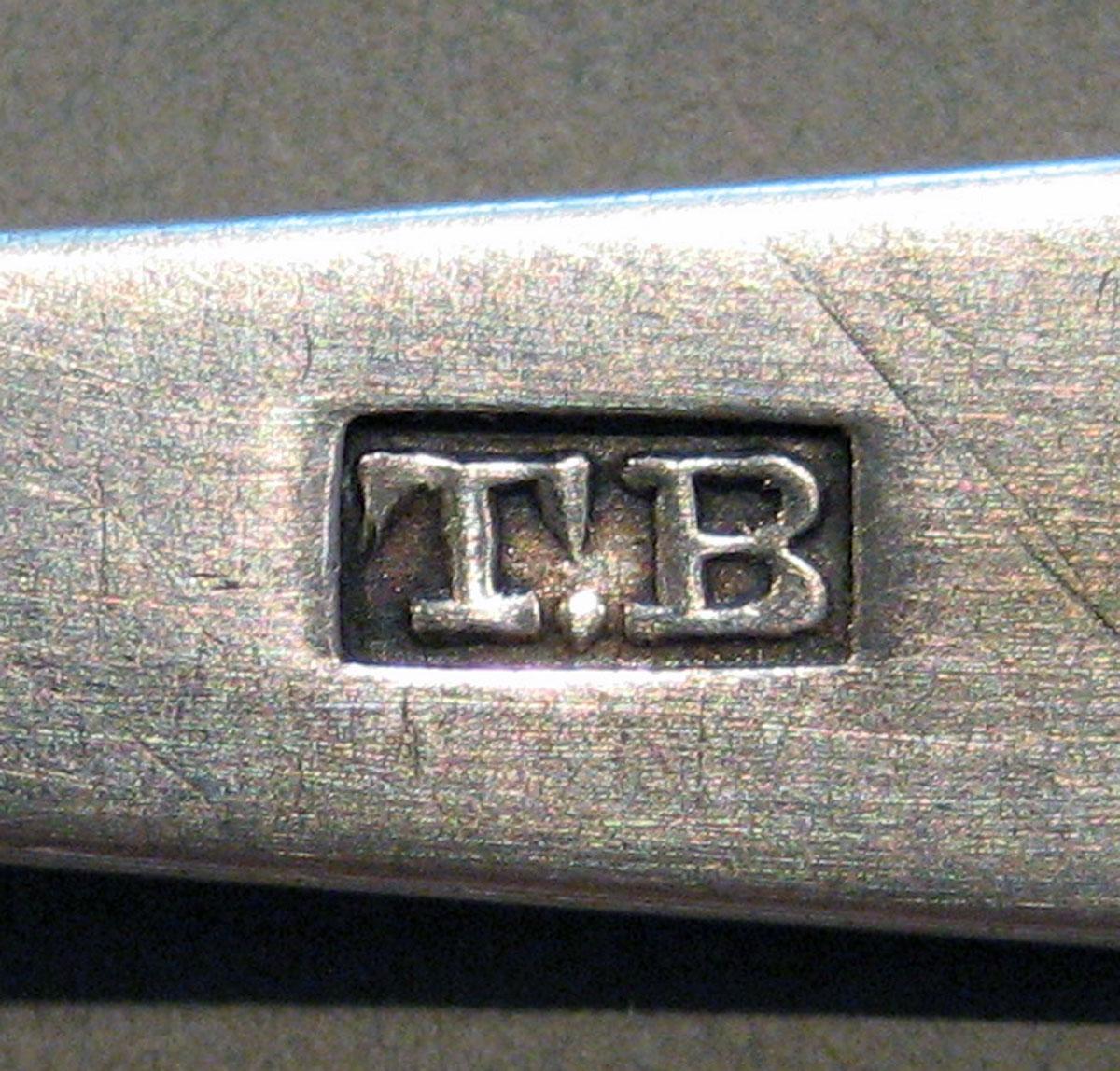 1998.0004.656 Silver Spoon mark