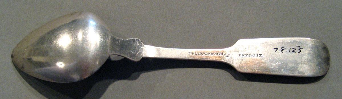 1998.0004.659.003 Silver Spoon underside