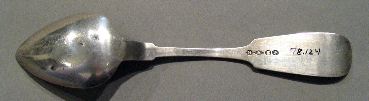 1998.0004.660.001 Silver Spoon underside