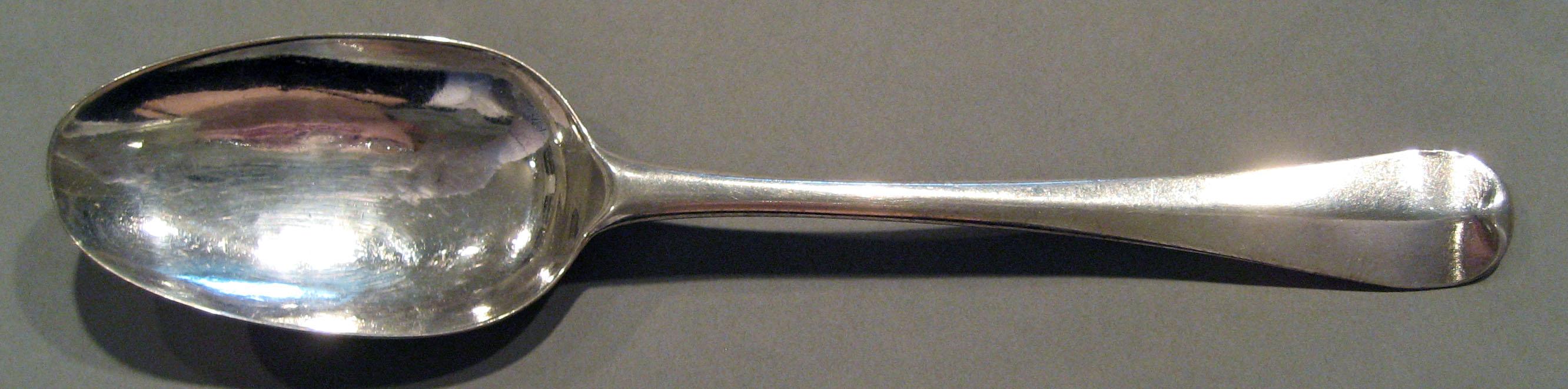 1998.0004.667 Silver Spoon upper surface