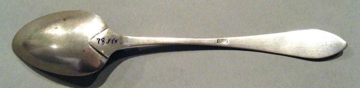 1998.0004.682 Silver Spoon underside