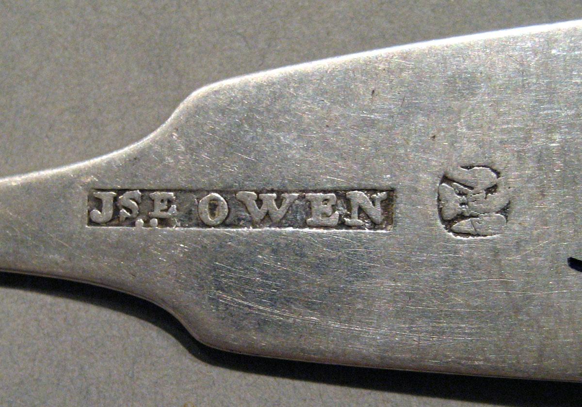 1998.0004.693.001 Silver Spoon mark