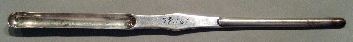 1998.0004.695 Silver Spoon upper surface