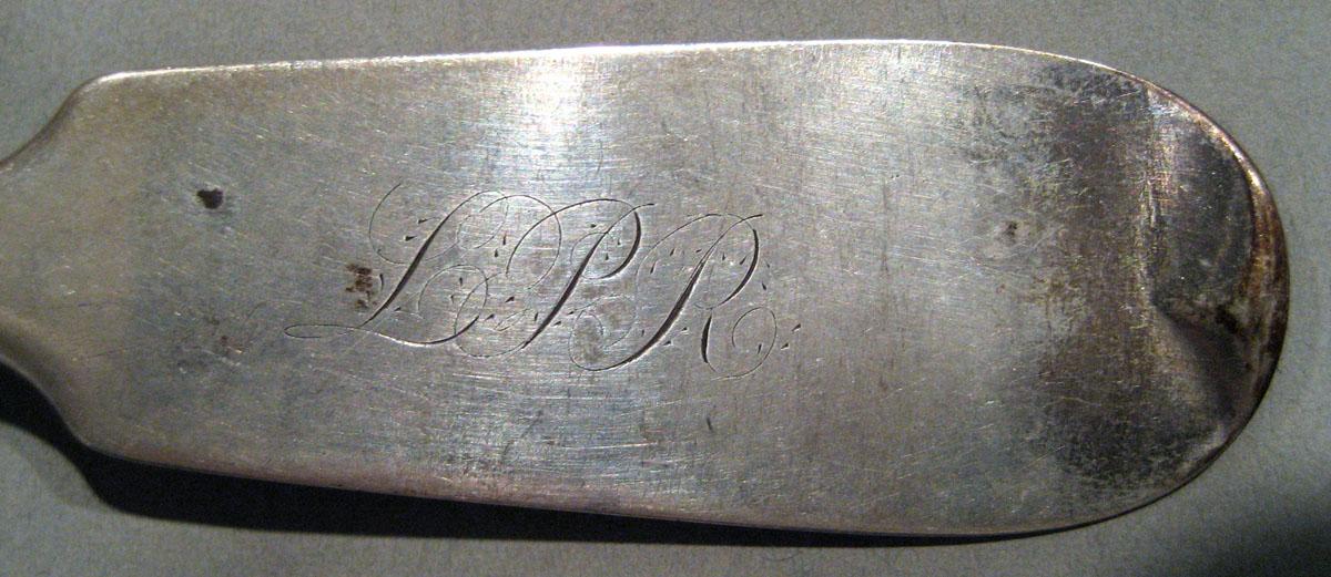 1998.0004.701 Silver Spoon engraving upper surface