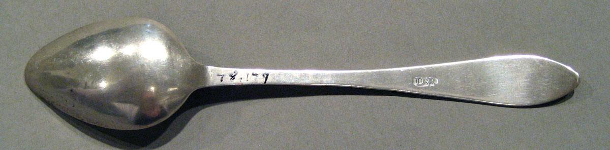 1998.0004.712 Silver Spoon underside