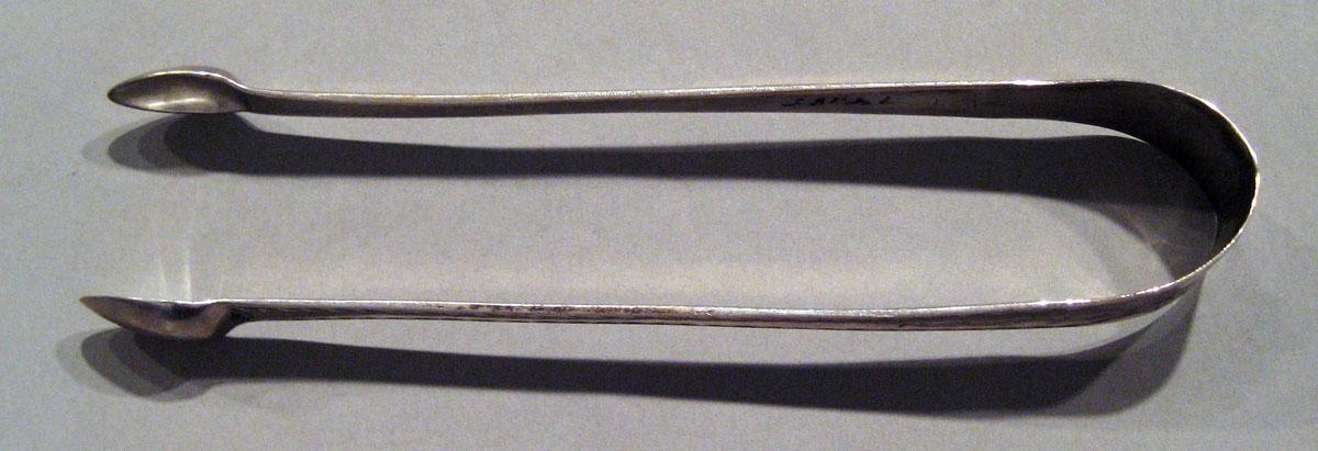 1998.0004.718 Silver Tongs view 4